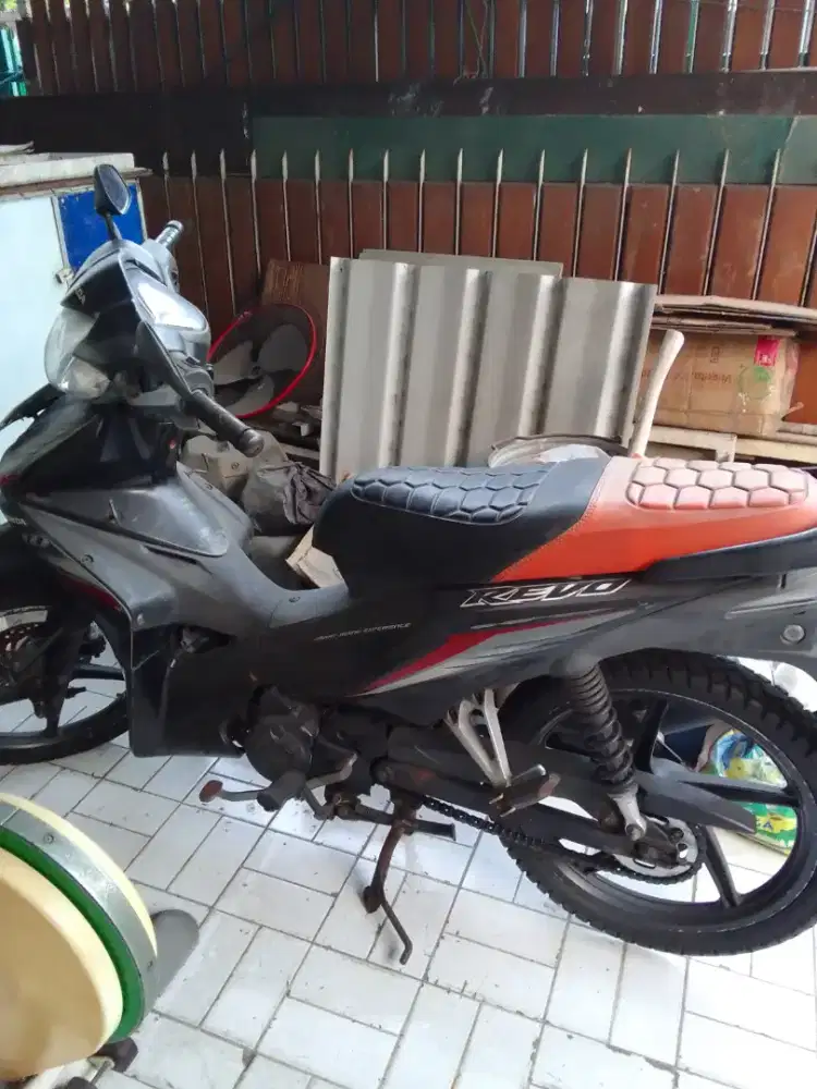 Honda Absolute Revo CW 2009, BPKB+STNK+Pajak Hidup dan Panjang.