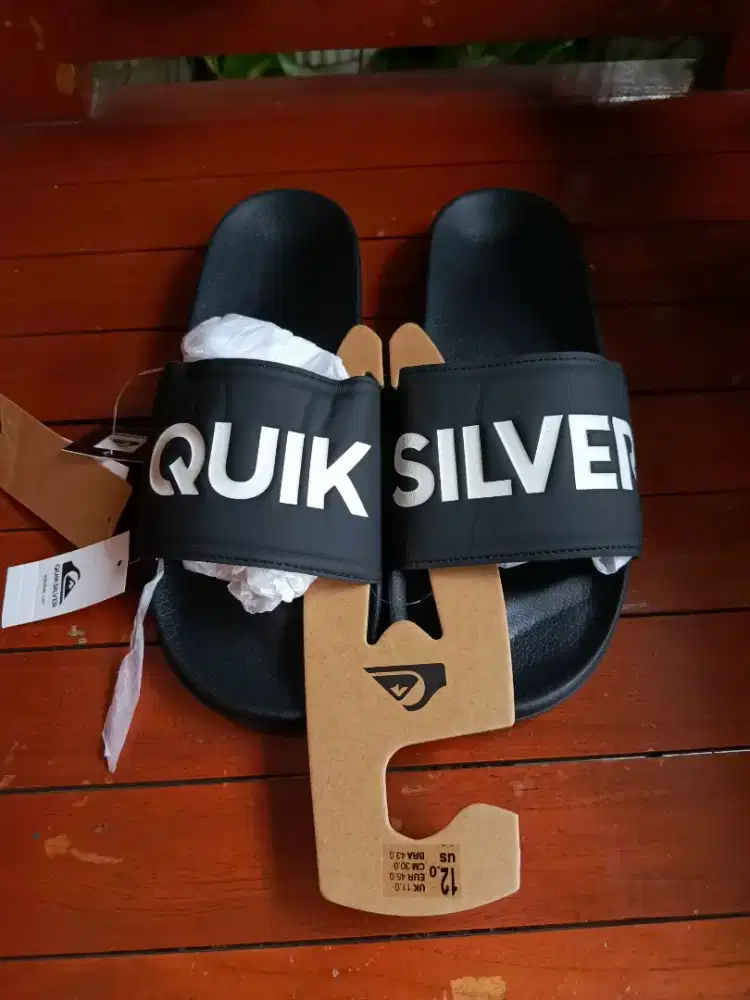 Sandal Slip QUIKSILVER Original size 45 29cm Kondisi Baru