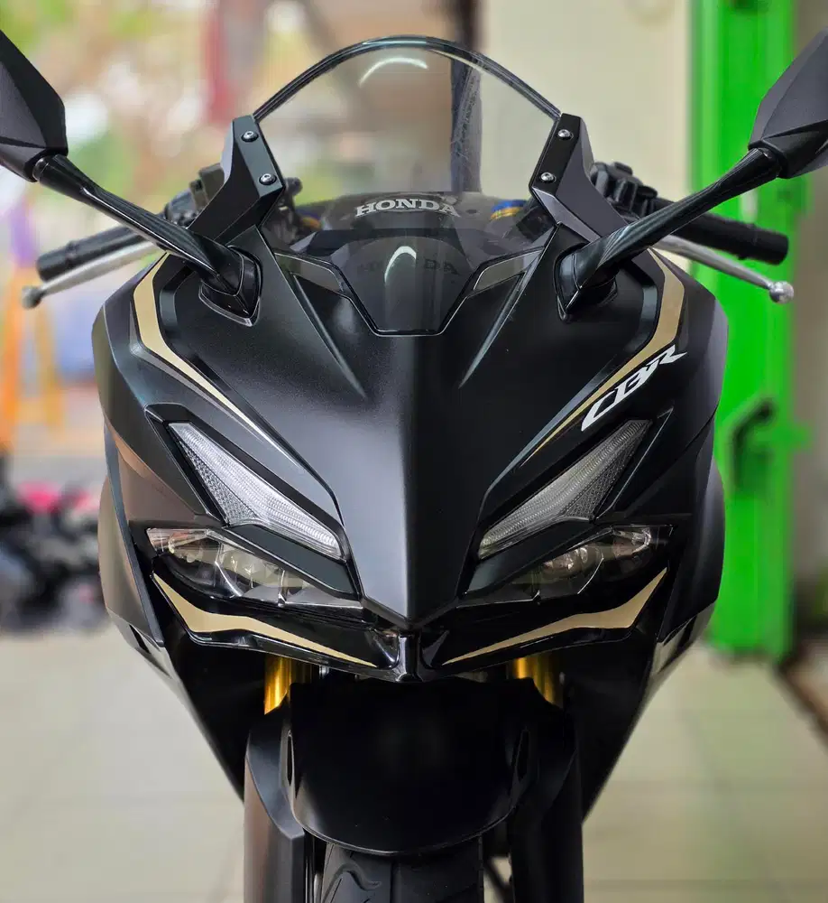 HONDA CBR 150R 2022 akhir. KM 8 rb