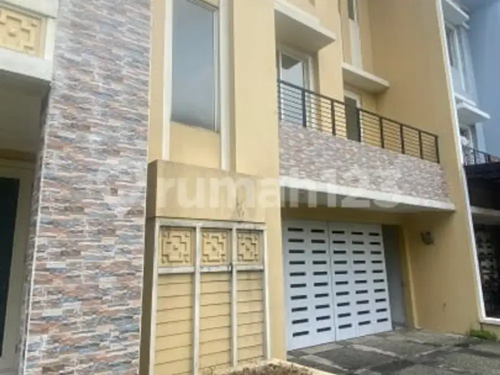 Turun Harga  Rumah 3 Lantai Sutera Onyx Alam Sutera