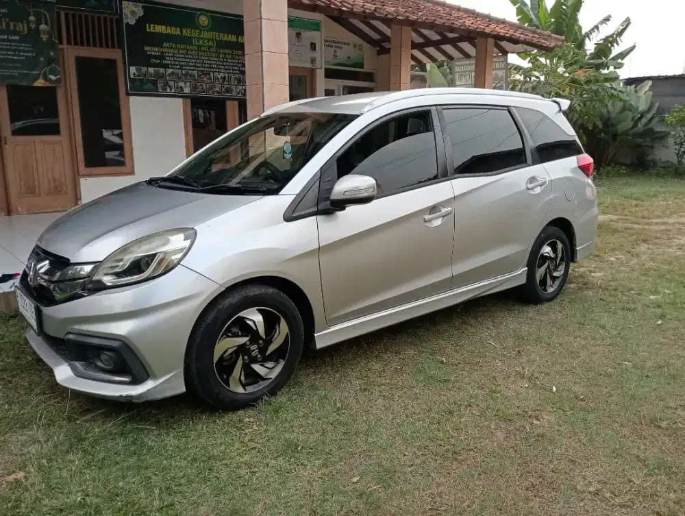 Mobilio RS 2015
