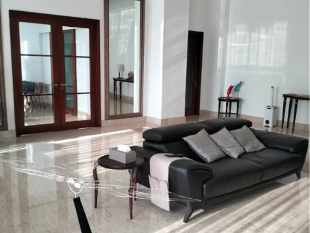 FOR RENT Apartment The Pakubuwono Residence 4BR