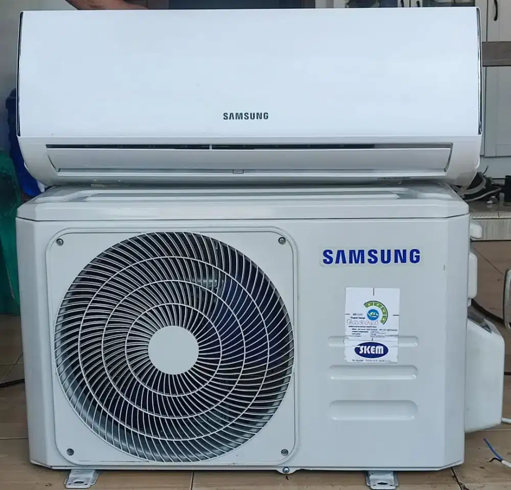 AC Samsung 1/2 pk r32 , mulus dan dingin