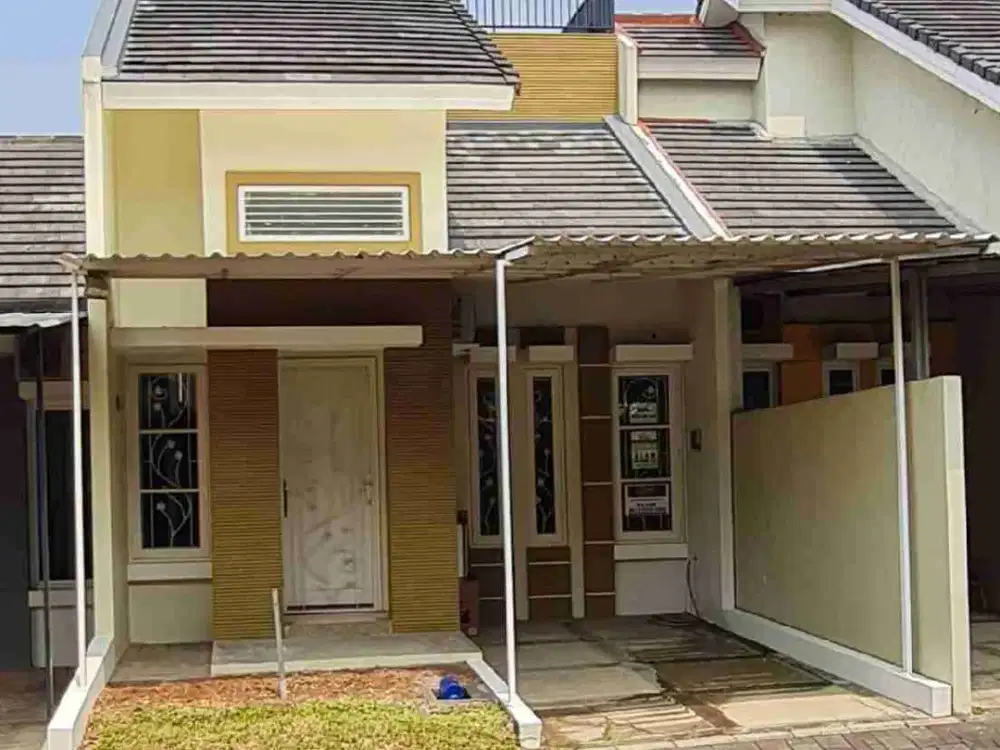 Rumah Murah 1 1/2 Lantai Sudah Renovasi di Cluster!