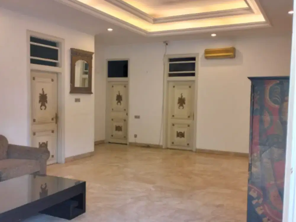 FOR SALE Rumah di Pondok Indah Jakarta Selatan