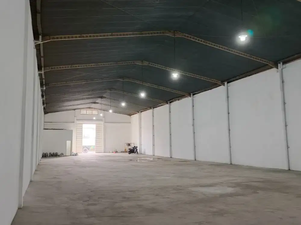 Margomulyo Angtropolis Lokasi Depan Row 4 Kontainer