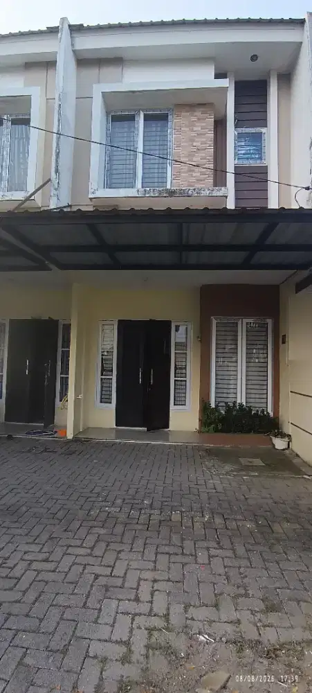 Rumah disewakan Pondok Surya