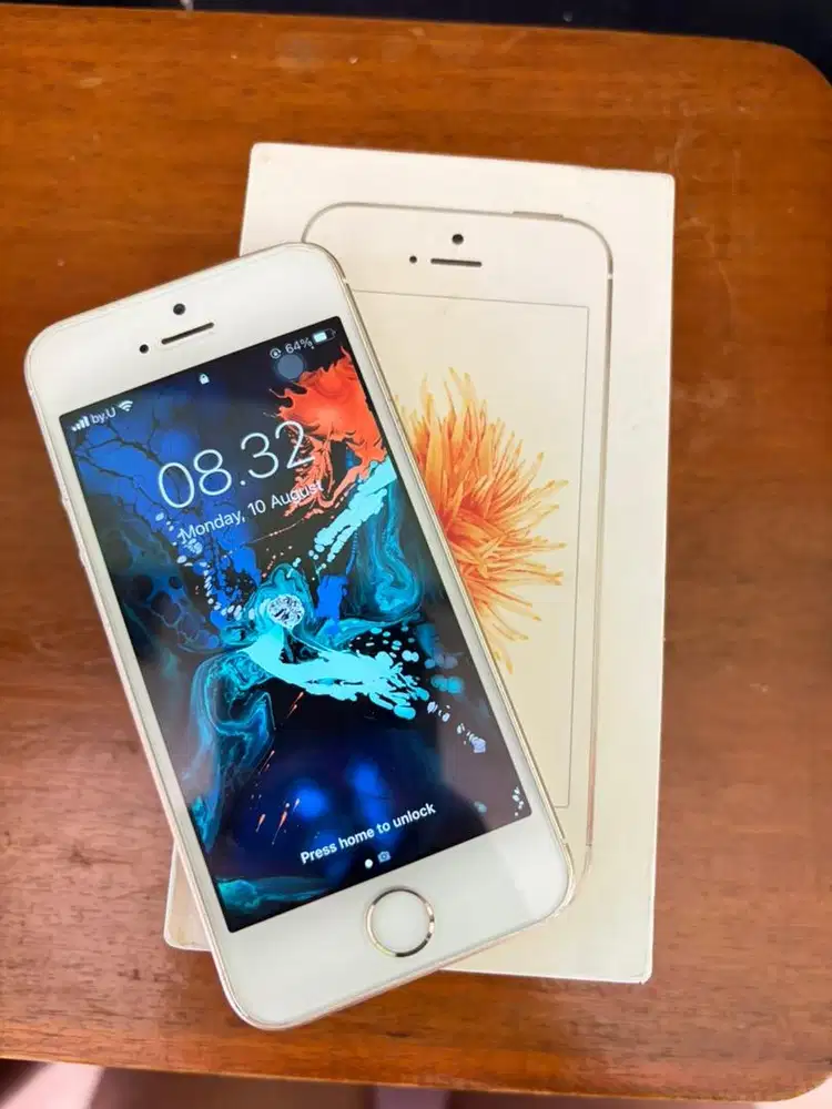 iPhone SE 2016 64gb Gold