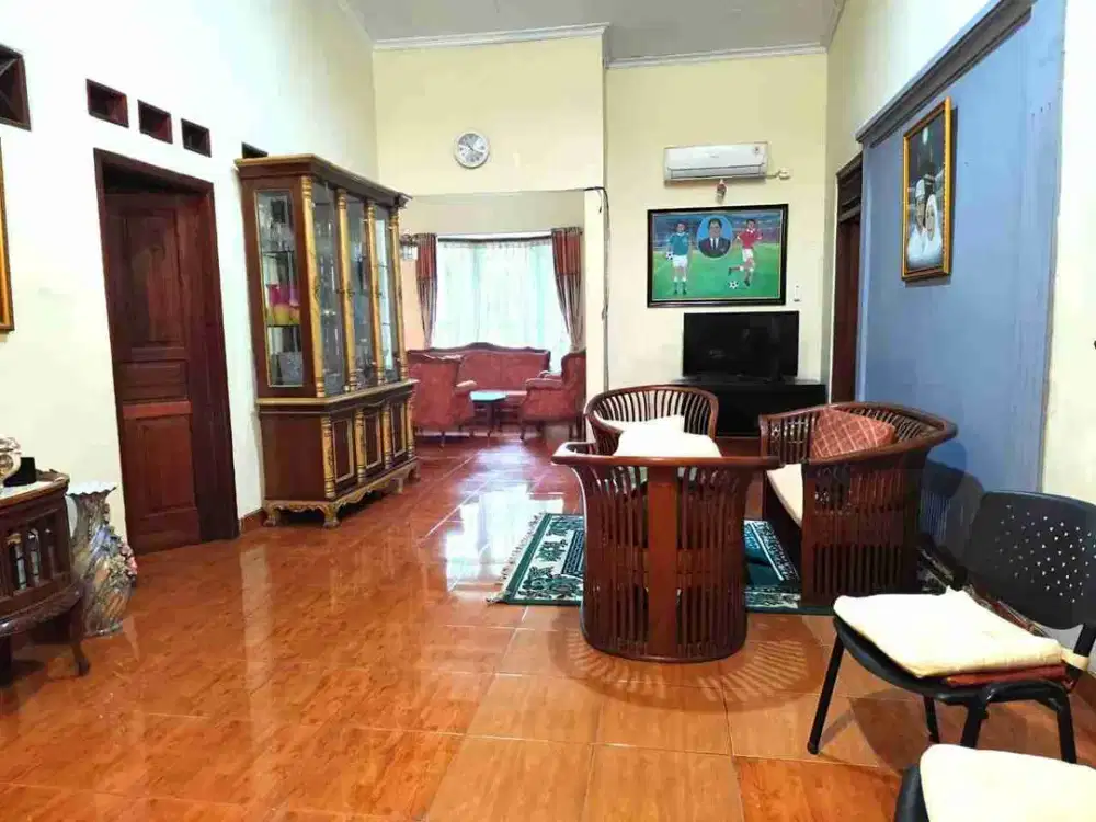 DIJUAL CEPAT RUMAH TERAWAT LOKASI DI PONDOK GEDE BEKASI