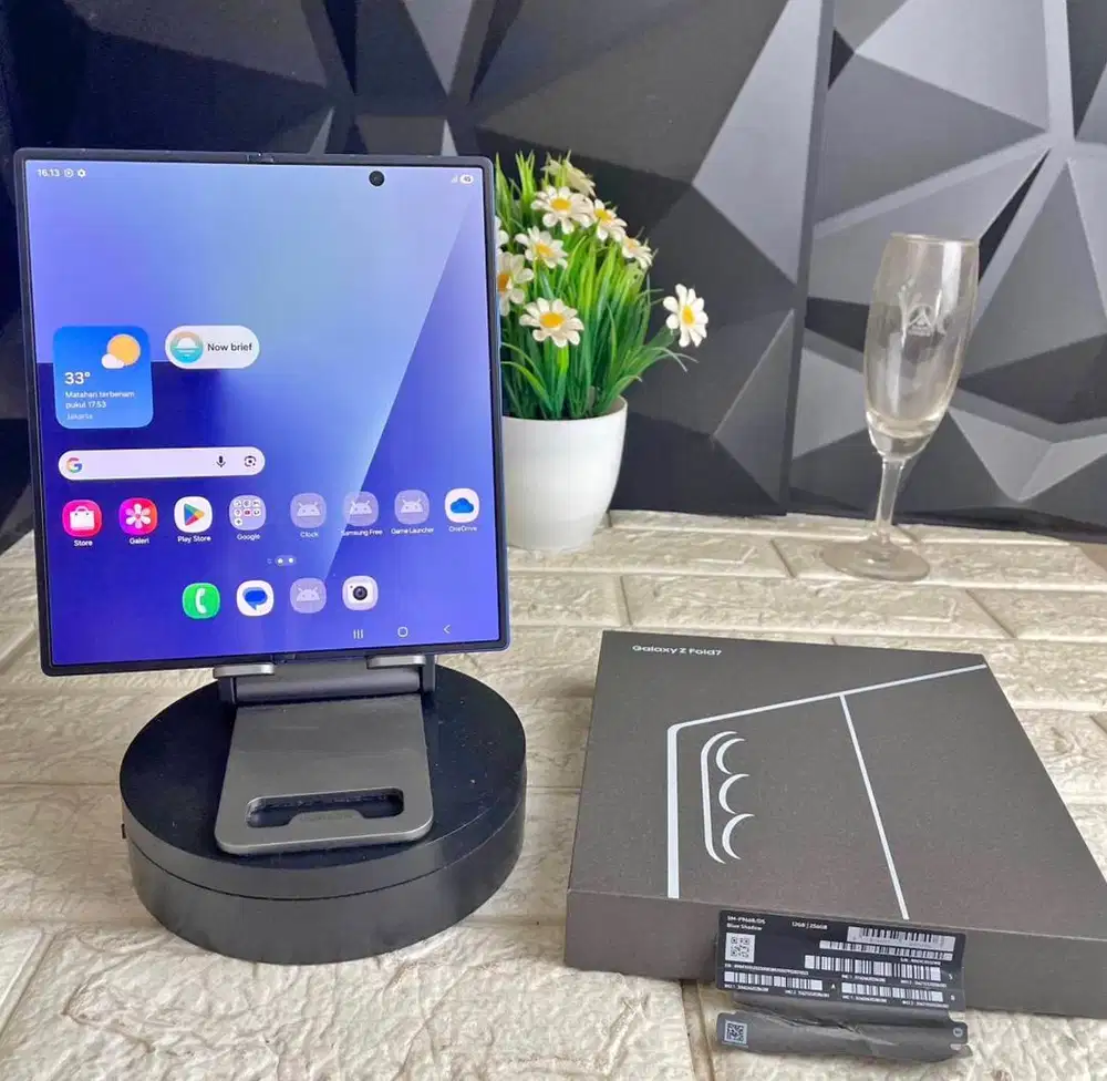 Samsung Z Fold 7 Mulus Like New Garansi Resmi SEIN Warna Blue