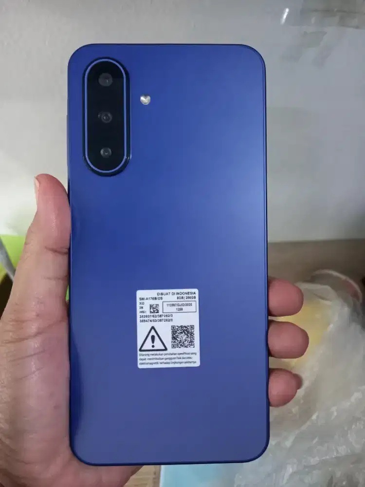 Samsung a17 5G 8/256gb