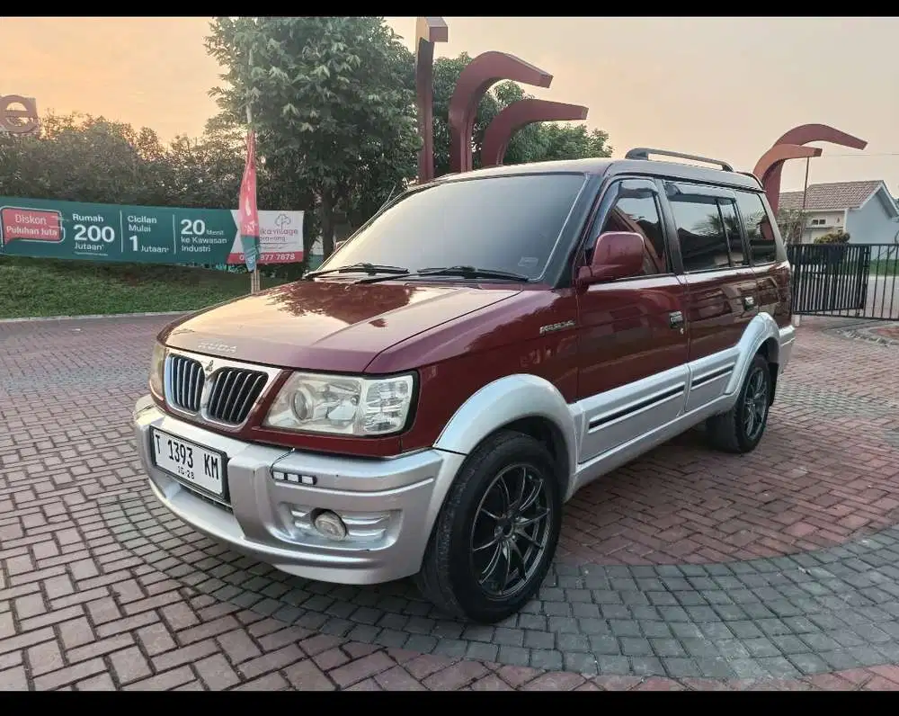 Mitsubishi Kuda 2002 Bensin