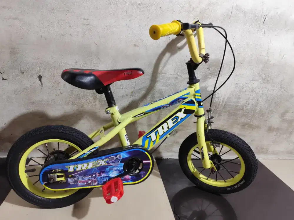 Sepeda bmx ukuran 12 siap pakai