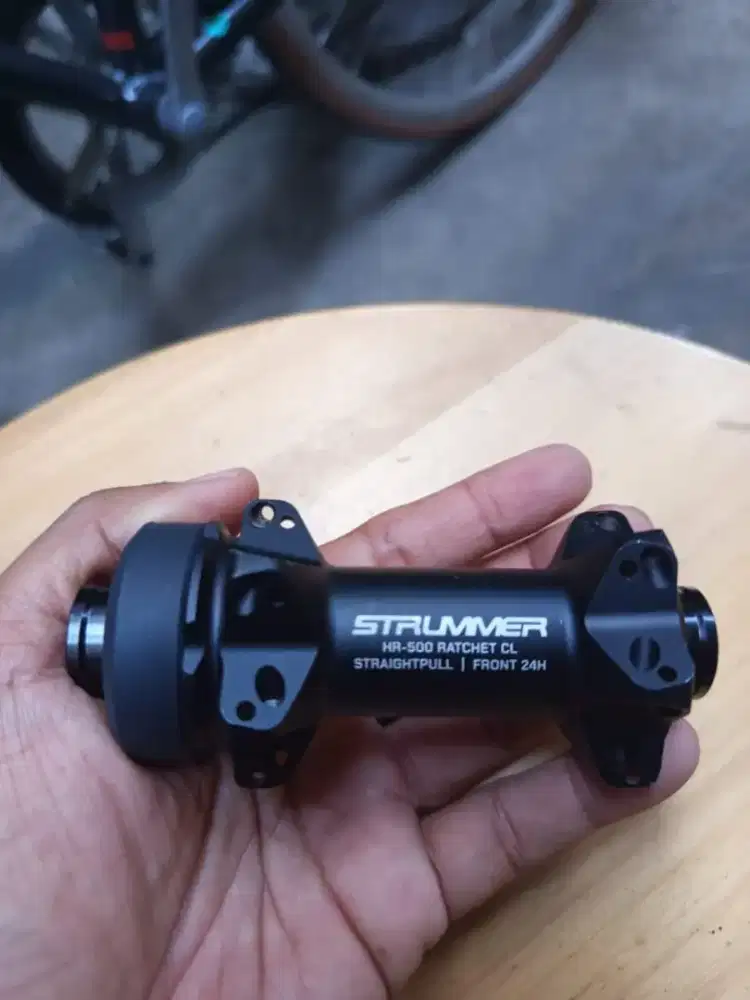Hub Depan Strummer HR-500 Ratchet Centerlock Straightpull 24H Front