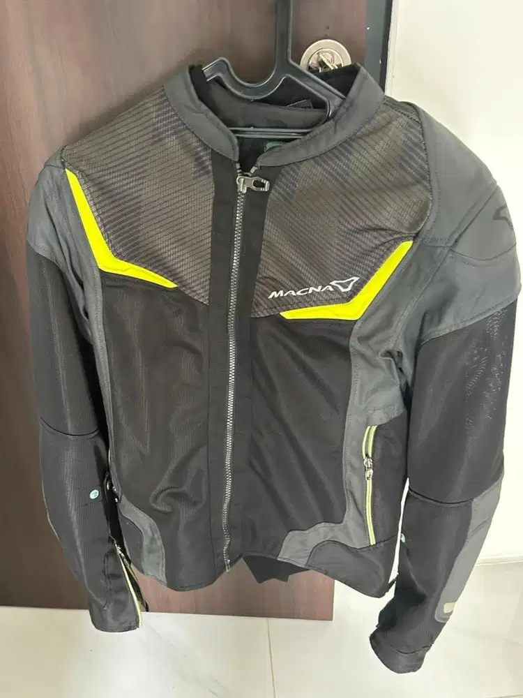 JUAL CEPAT MACNA SIZE M