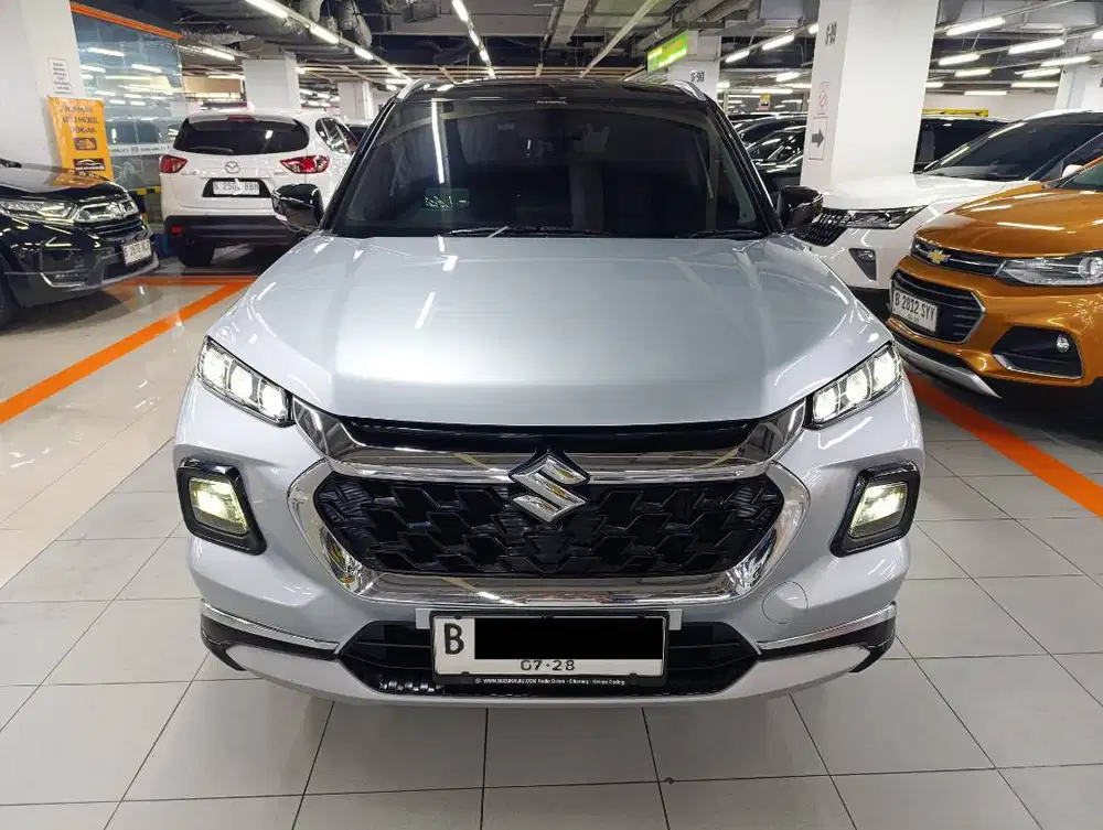 Suzuki Grand Vitara GX Hybrid 1.5 AT Tahun 2023/2024
