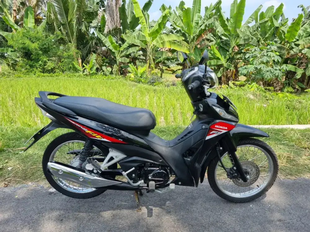 NEW REVO FIT 2025 LOW KM
