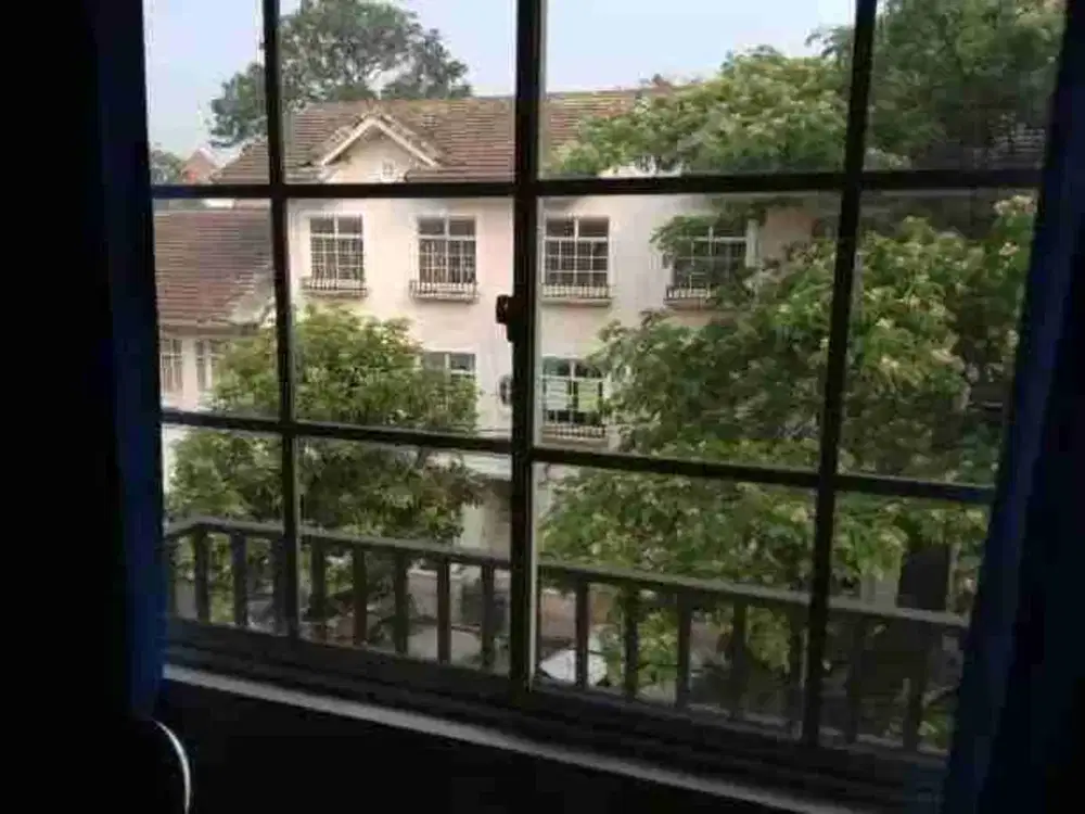 Dijual townhouse taman elok 2 lantai lippo karawaci