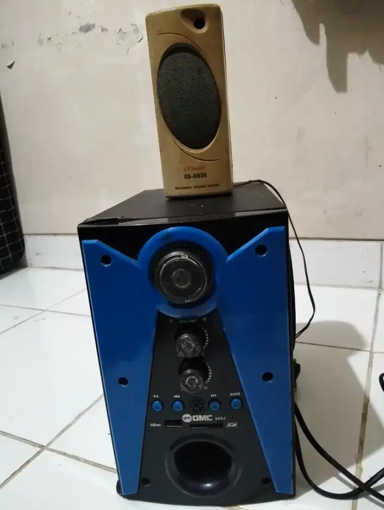 Speker aktif gmc 888j suara normal bass mengelegar