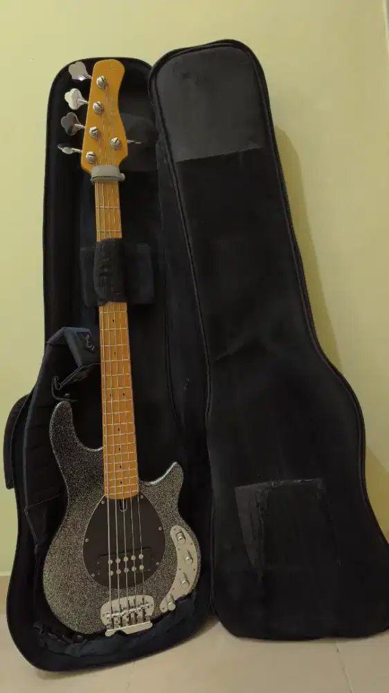 Dijual Bass Sire Z3 5string