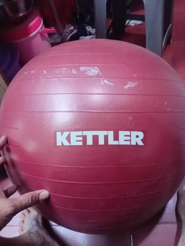 Gym ball kettler