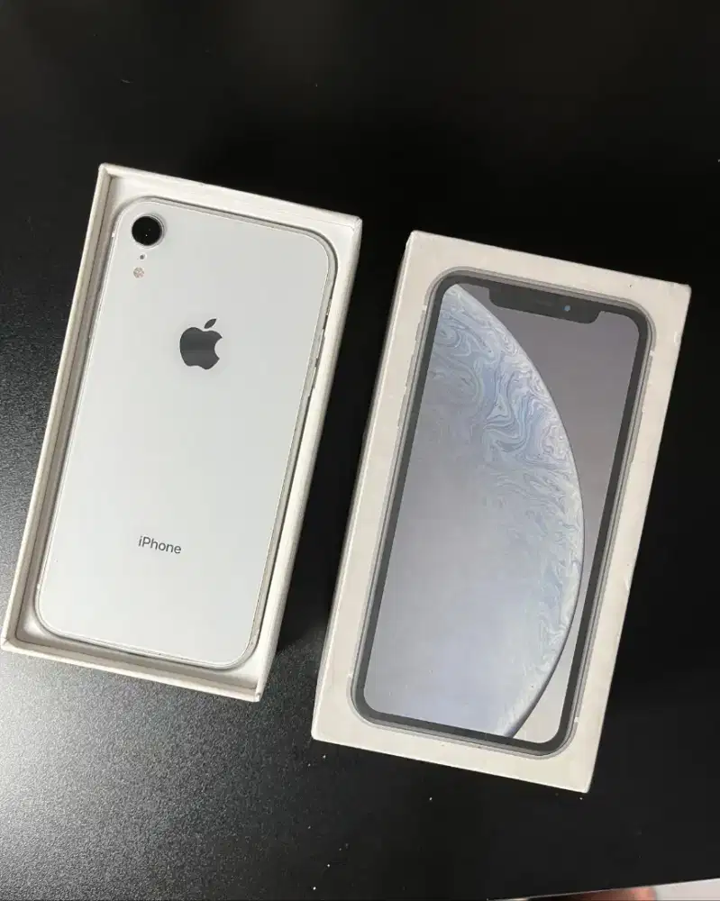 Jual iPhone xr 64 gb