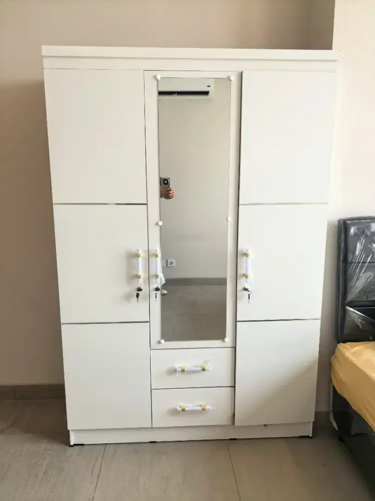 Dijual lemari, Ranjang, sofa