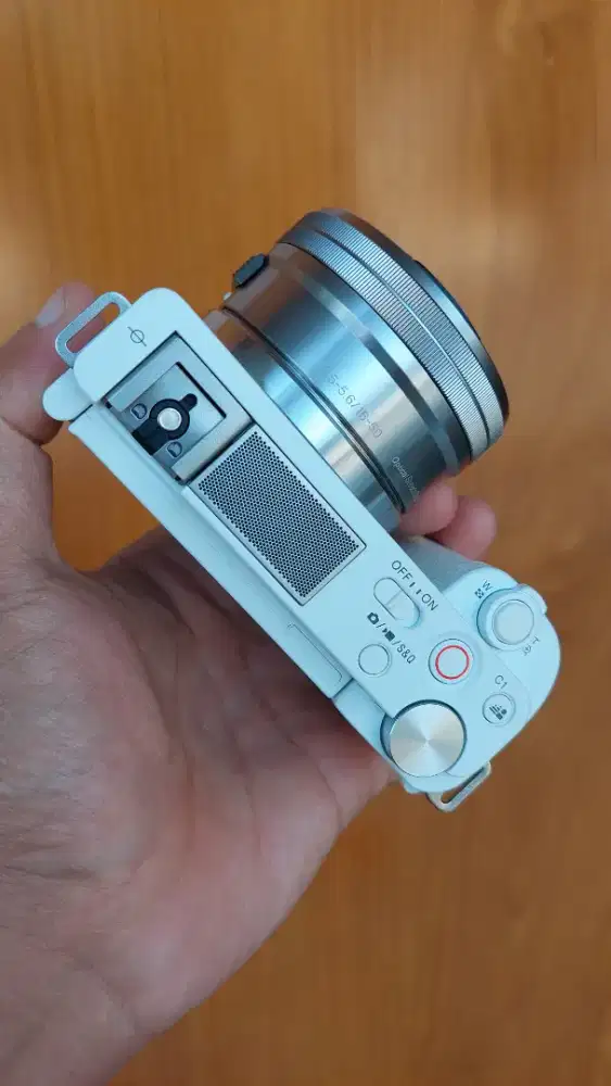 SONY ZVE10 KIT 16-50MM MULUS FULLSET