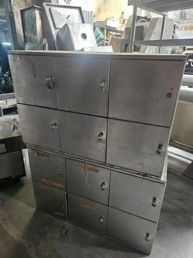 Lemari Loker Stainless EX Kantor