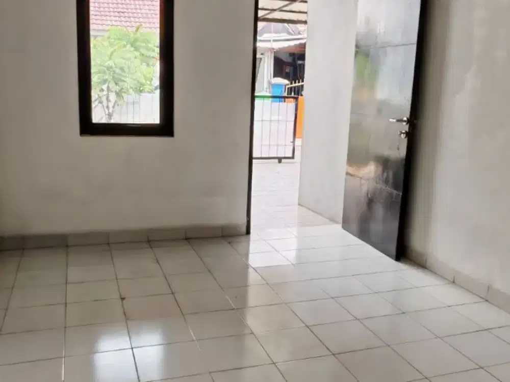 DISEWA Rumah di Gading Serpong sebelah mall Carztens