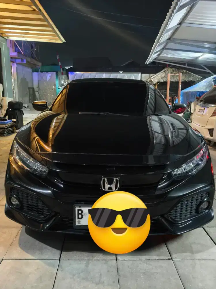Dijual Honda Civic Hatchback Turbo 1.5L (FK7)
