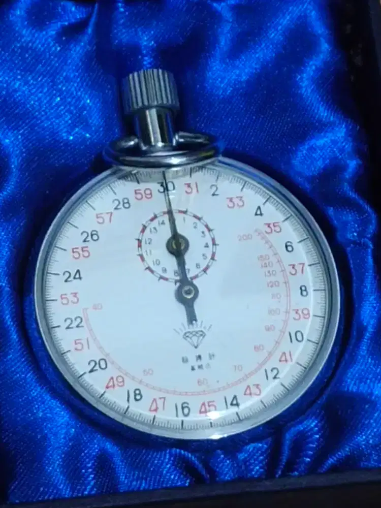 Jual stop watch merk diamond kondisi 99%, sangat jarang dipakai