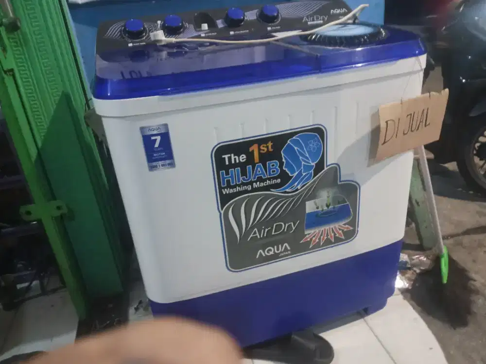 Mesin cuci Aqua 8kg