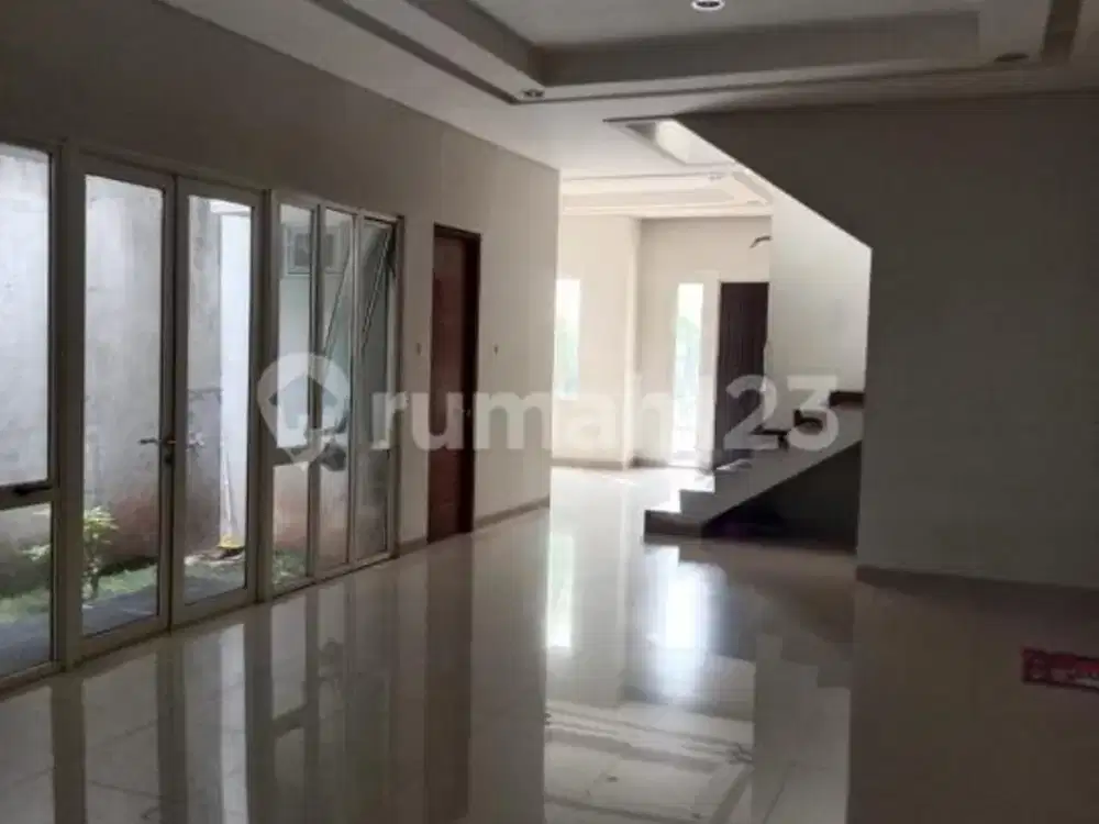 Rumah Lebar10 Hadap Timur Cluster Daan Mogot Baru