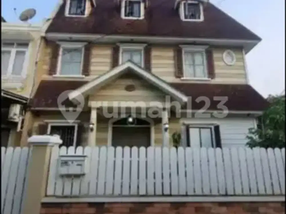 Rumah 10X16 Semi Furnished Mutiara Taman Palem
