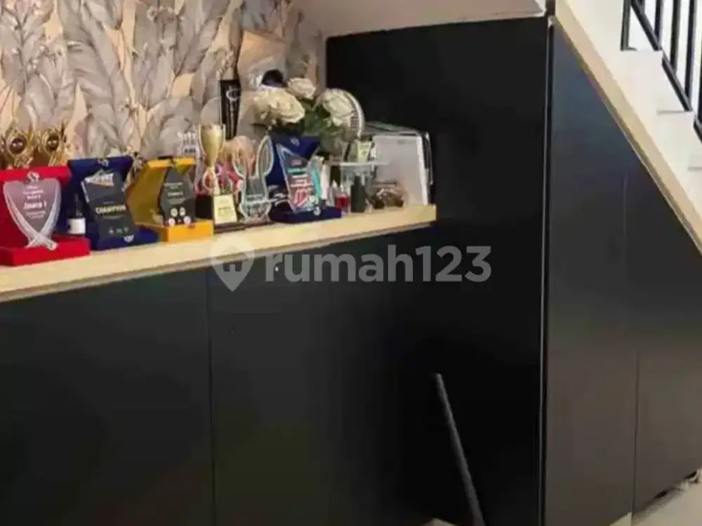 Rumah Bagus Granit 3.75x15m² Permata Taman Palem