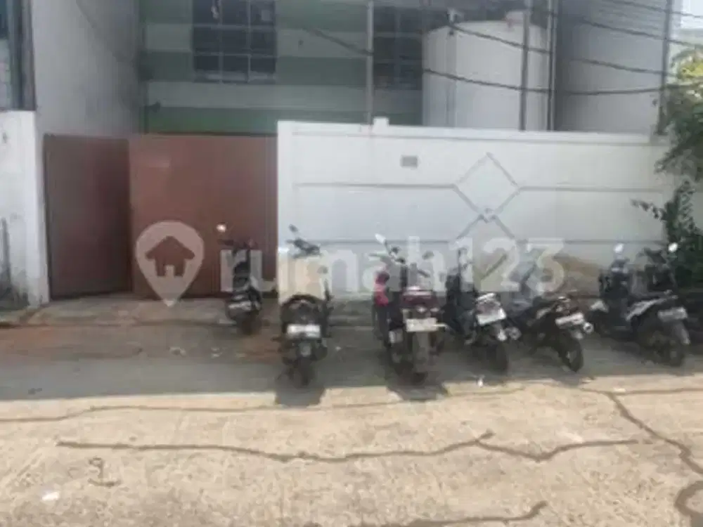 Pabrik Masih Operasional Akses Lokasi Masuk Container 40Ft Dadap Tangerang