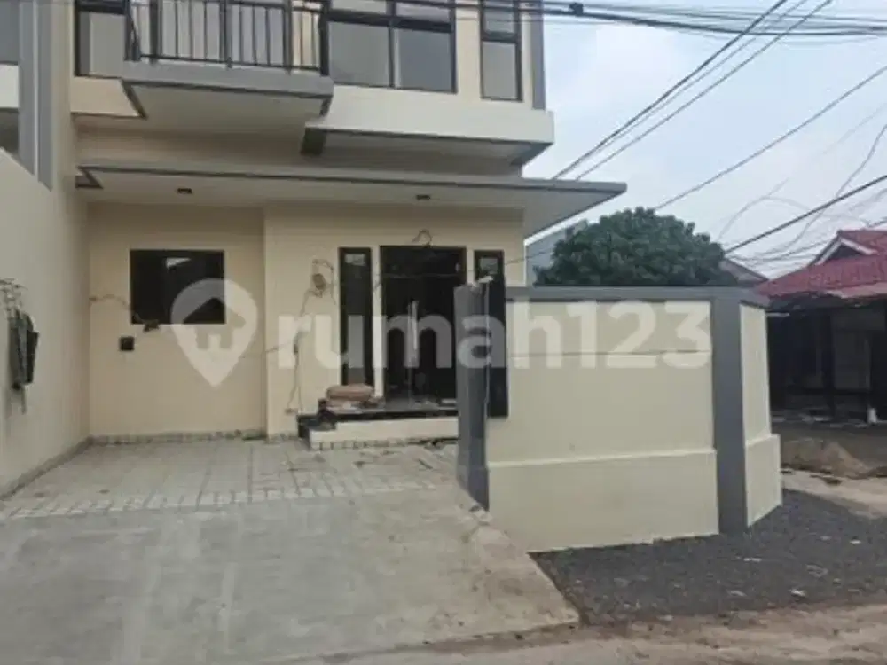 Rumah Hook Brand New 3 Lantai Citra Garden