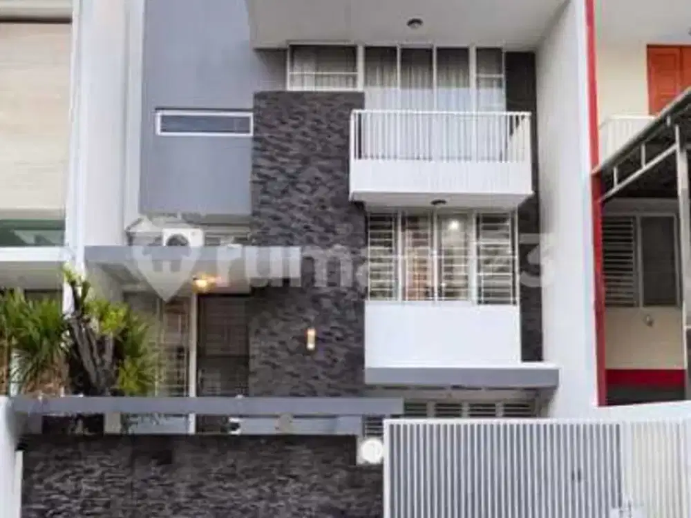 Rumah Mewah 2.5 Lantai Hadap Timur Cluster Citra Garden 6