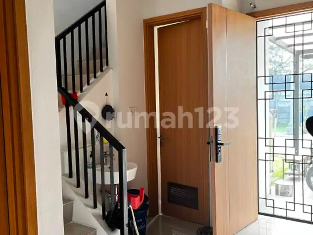 Rumah Samping Taman Siap Huni Cluster Citra Garden 8