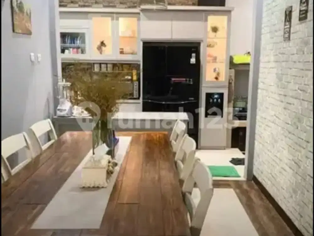 Rumah Cantik Bersih Luas 150M² Semi Furnish Sumur Bor Cengkareng