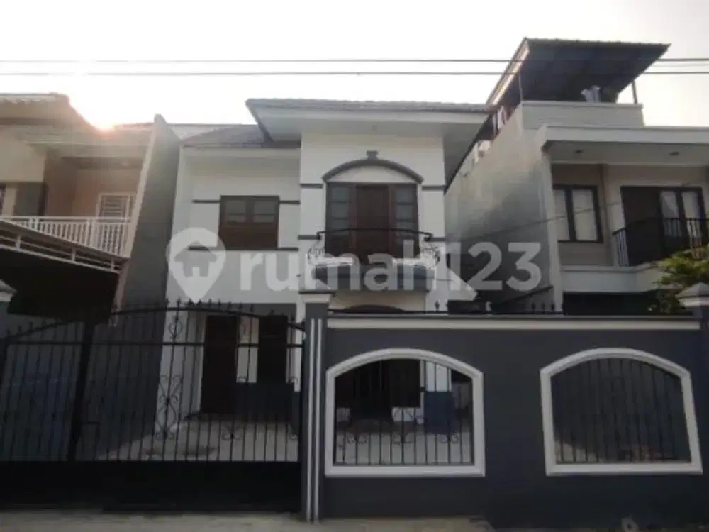 Rumah Sudah Renovasi 8x15 Siap Huni Taman Palem Lestari