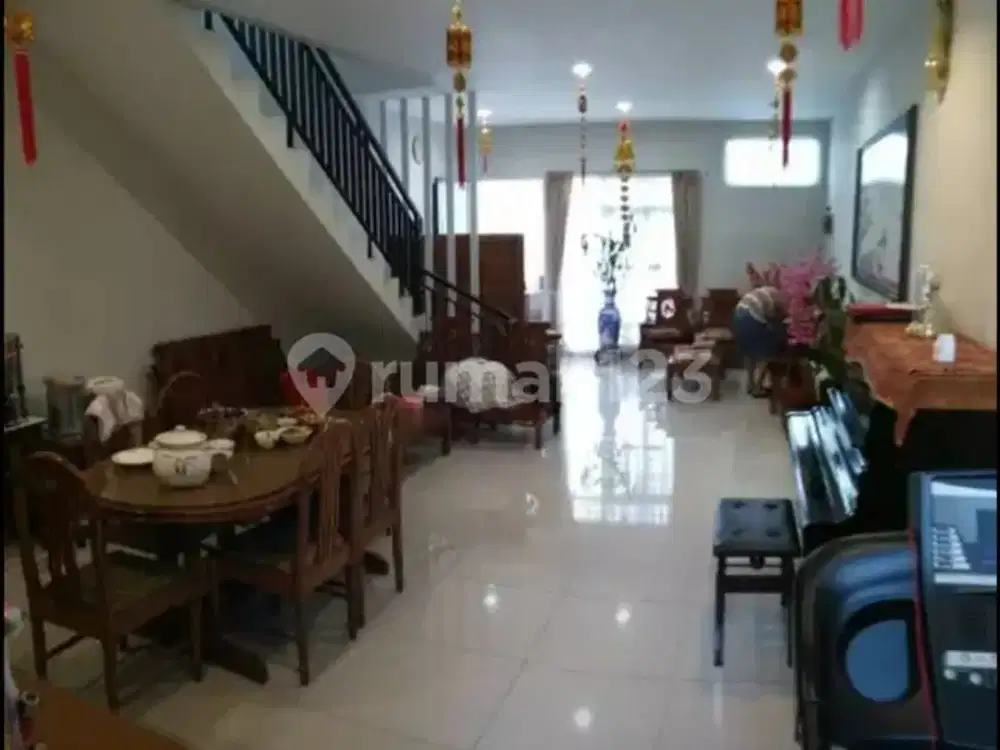 Rumah Cantik Ukuran 5x25m² Siap Huni Taman Surya 5