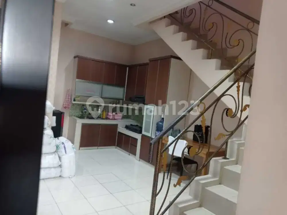 Rumah 2.5 Lantai Siap Huni Cengkareng Cendrawasih