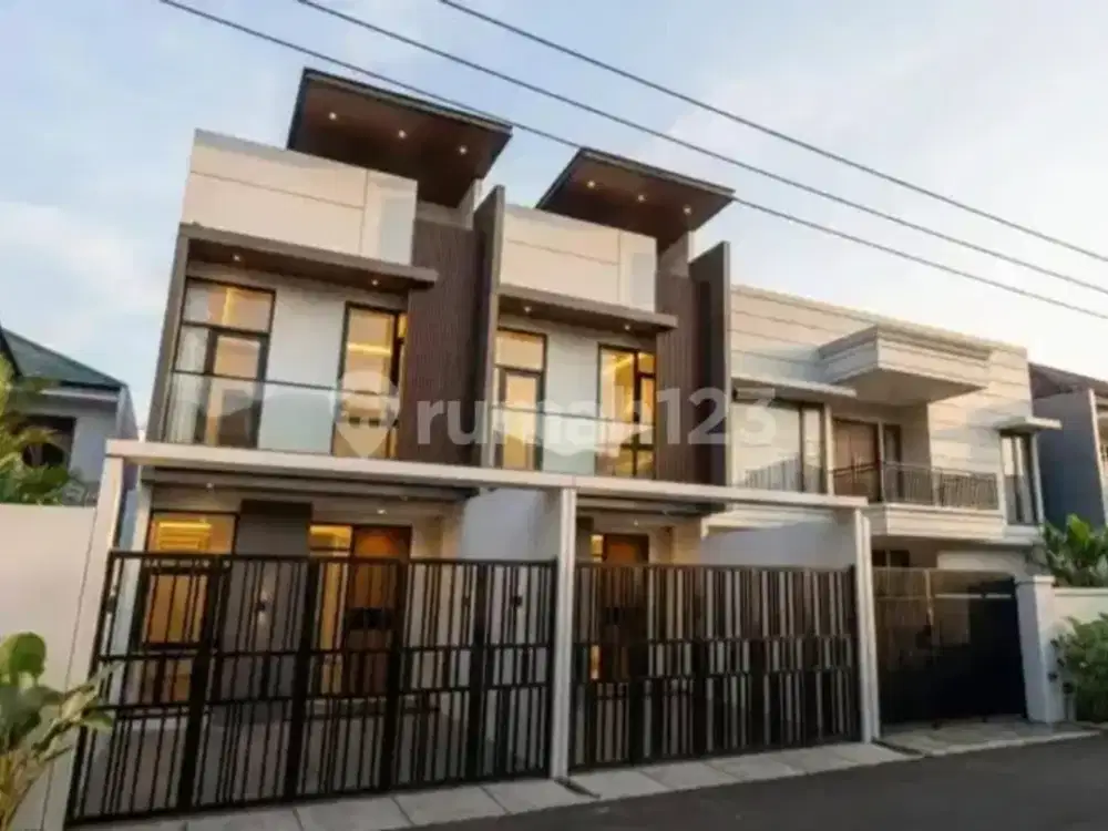 Rumah Brand New Tahap Finishing 2.5 Lantai Citra Garden 1