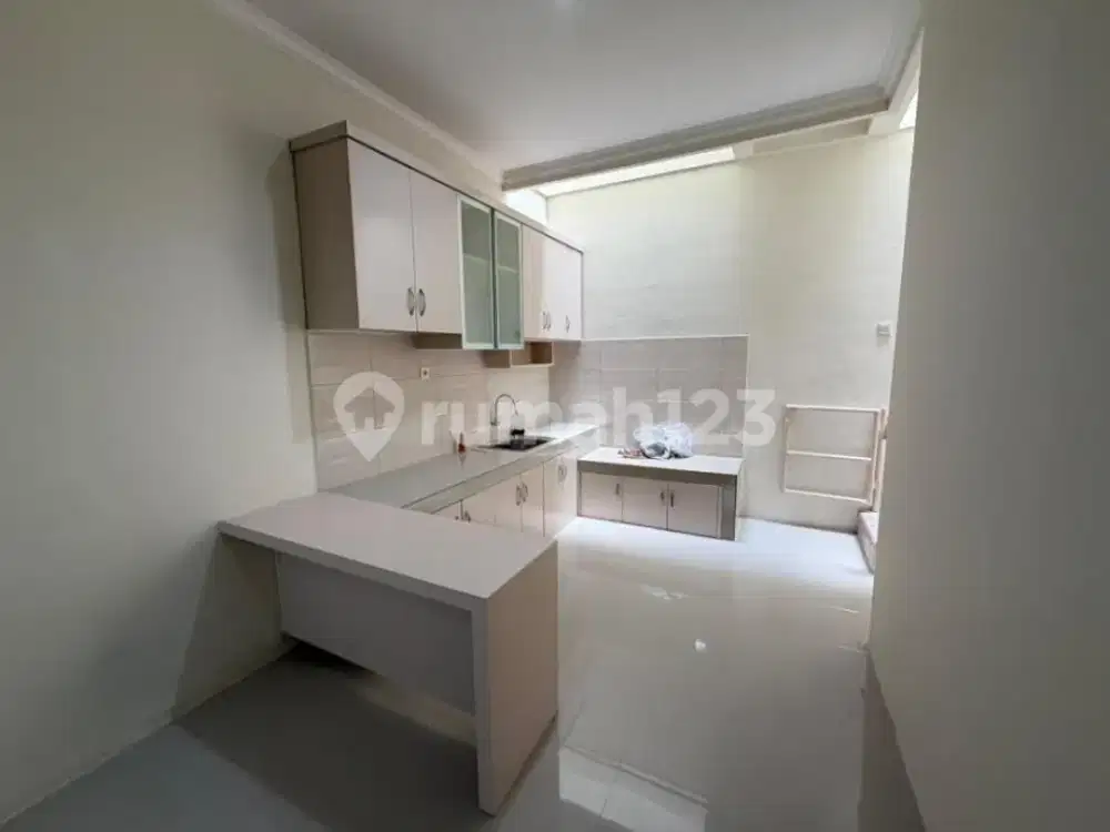 Rumah Rapi 1.5 Lantai 6X18 Gading Serpong Tangerang
