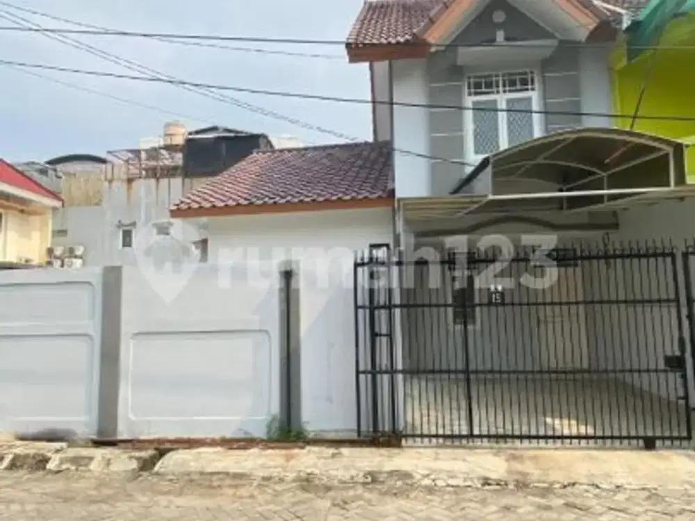 Rumah Hook Siap Huni Lokasi Strategis Taman Palem Lestari
