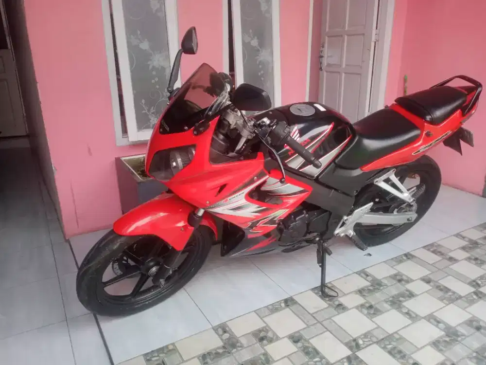 HONDA CBR 2006 CBU THAILAND