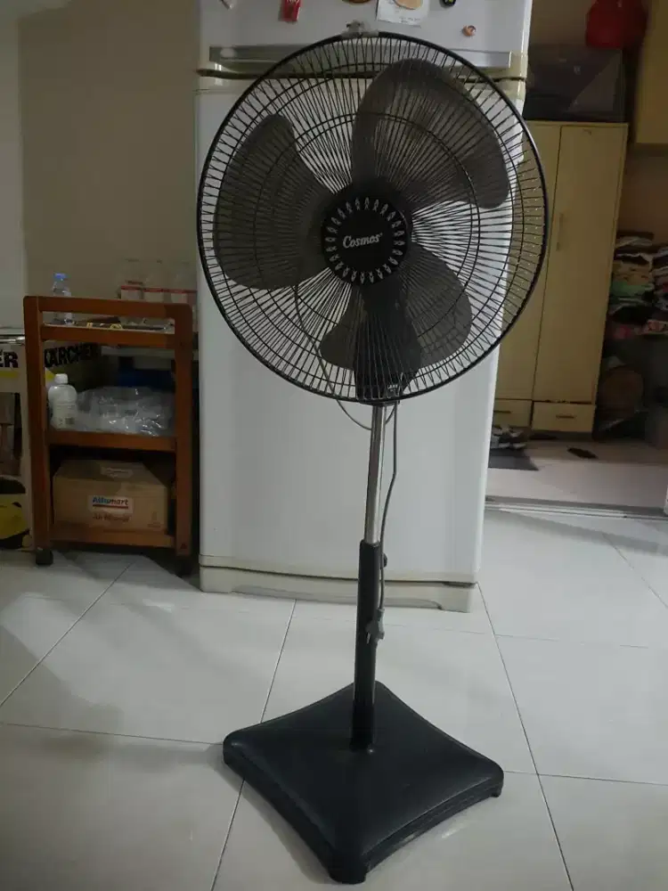 Kipas Angin standing merk cosmos 16- SDB