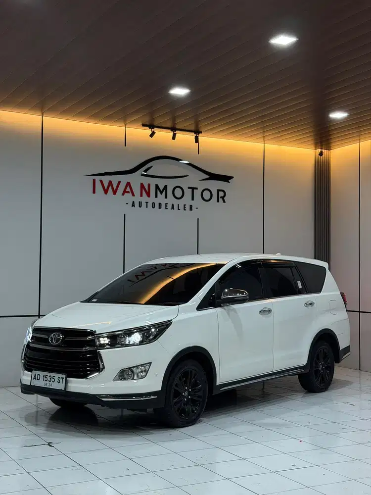 Asli AD ! Toyota Innova Venturer 2.4 Disel AT Tahun 2018